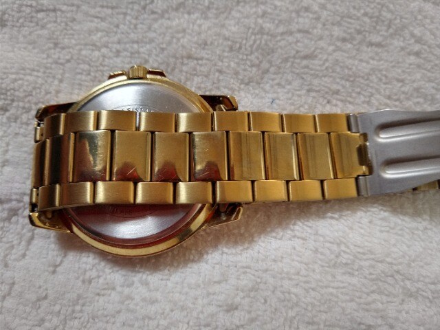 Õi { CASIO MTP-VD01 S[h@dr؂