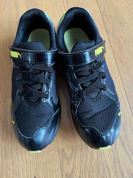 PUMA Xj[J[