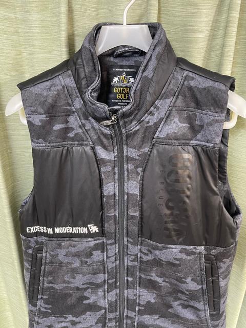 GOTCHA - ガッチャ GOTCHA ベスト 中綿 ゴルフ ジップアップ 黒 ブラック L GOTCHA GOLF ガッチャゴルフ ダウンベスト サイズL ブラック