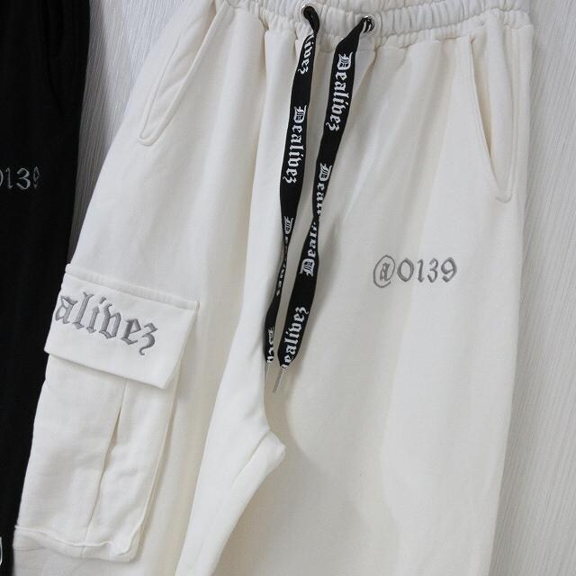 NEWŐVwXLyDealivezzBlack Letter Chpc ALLhJ SideS ̃J[S|Pbgt