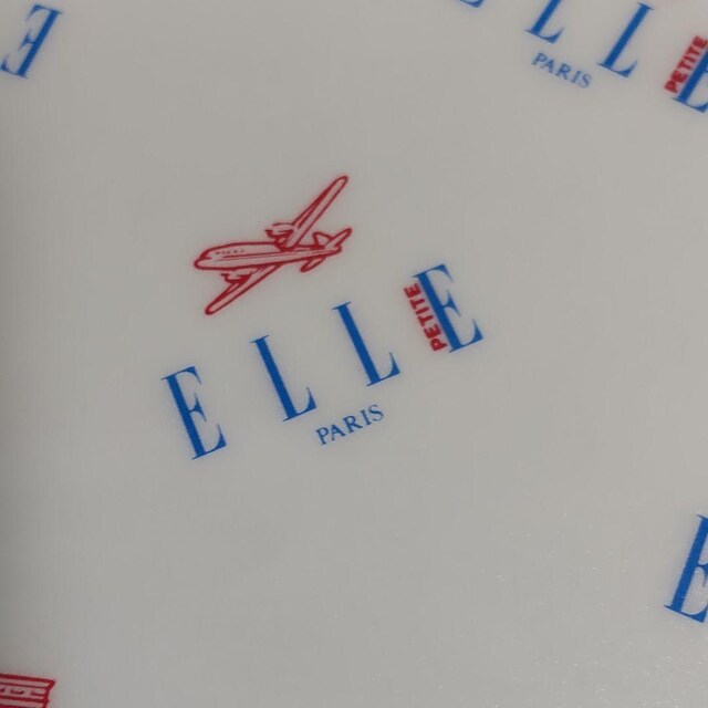 ELLE PETITE Gv` ~  CeA/Ct 