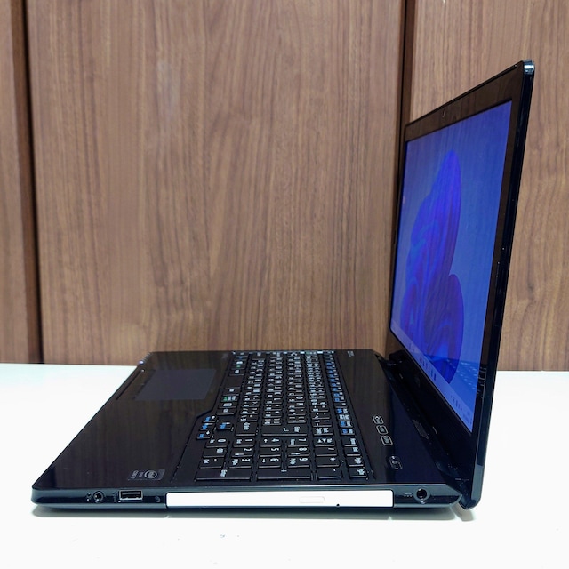 FUJITSU LIFEBOOK Corei7 16GB SSD512GB WebJ DVD Excel Word  PC{/Ӌ@ 