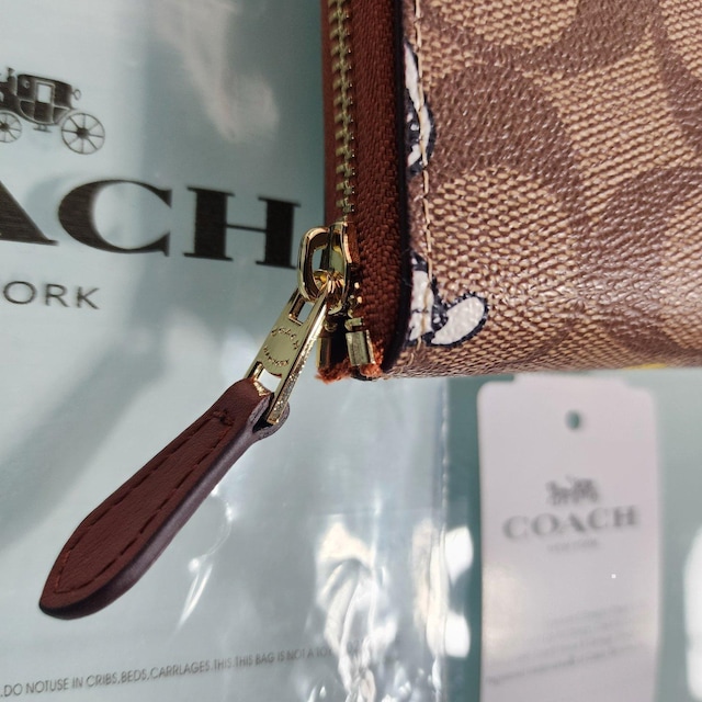 c1[gpi] COACH/R[` CE704 Xk[s[@EbhXgbN