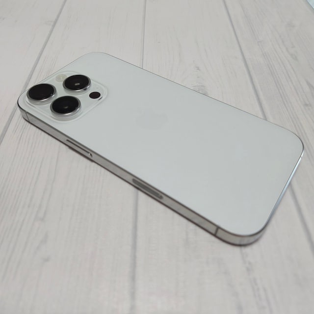 iPhone 16 Pro 256GB zCg`^jE