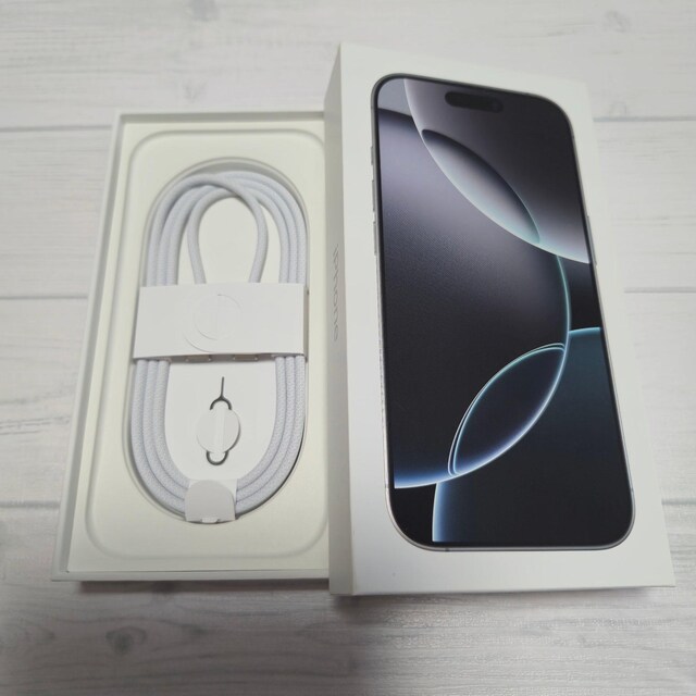 iPhone 16 Pro 256GB zCg`^jE
