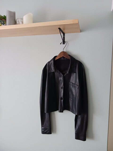 Bershka/AE^[tFCNU[̃ubNAE^[