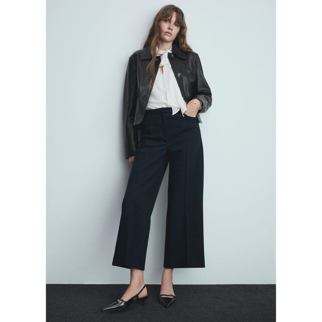 Bershka/AE^[tFCNU[̃ubNAE^[