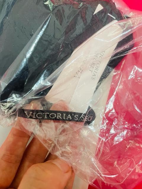 Vi@Victoria's Secret SuV[cZbg@mC[  uh 