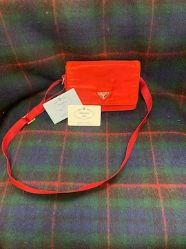 PRADA bh@ V_[obO ΂ߊ|