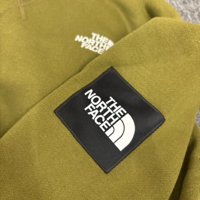  THE NORTH FACE m[XtFCX p[J[ NT62138  uh 