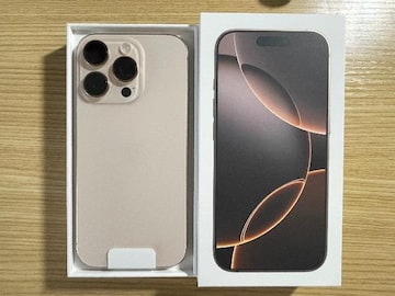 iPhone 16 Pro (یtBEیP[XEیJtBt)