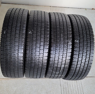 205/70R17.5 115/113L LT S{Zbg@TOYO TIRES DELVEX 2020N ^ gbN