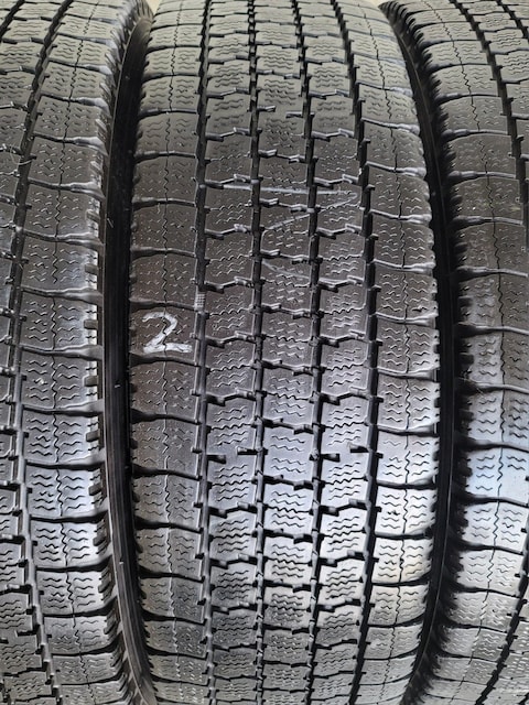 205/70R17.5 115/113L LT S{Zbg@TOYO TIRES DELVEX 2020N ^ gbN  /oCN