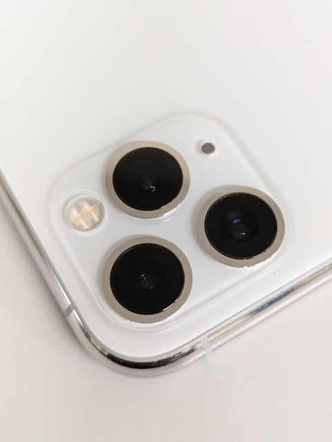 iPhone11 pro 256GB Vo[@SIMt[@P[Xt  Ɠd/AV 