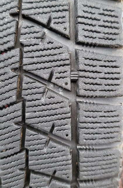 GRASSA~zC[14in 4.5J +45 PCD100 X^bhXt4{ZbgBRIDGESTONE BLIZZAK  /oCN