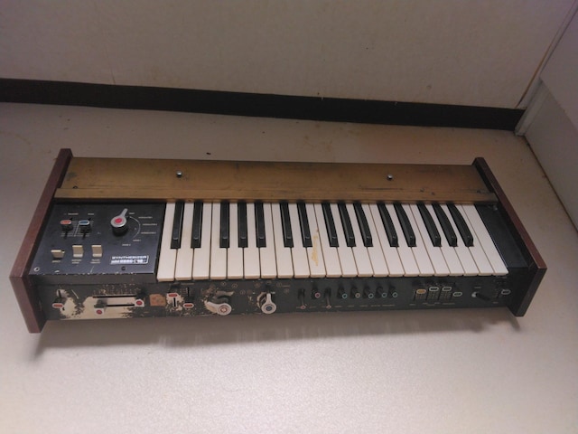 VTCU[KORG700s  zr[ 