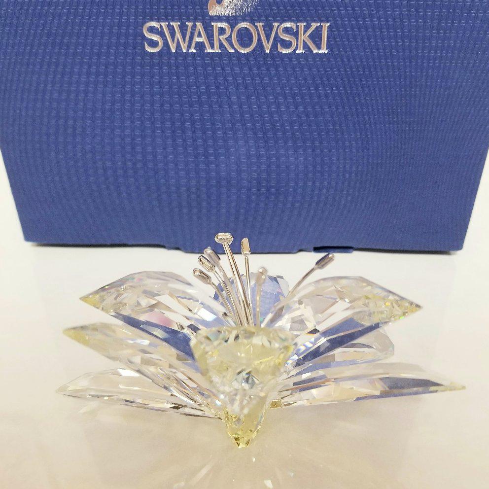 SWAROVSKI スワロフスキー Lily ユリ 花 クリスタル  置物 楽天市場】スワロフスキー ユリ 5117446 Swarovski Lily 置物
