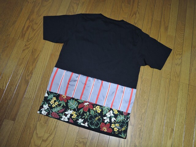 SOPHNET. \tlbg Jbg\[ XL  TVc BACK HEM PANEL POCKET TEE  uh 