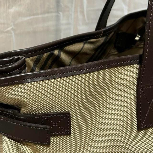 i BURBERRY o[o[ u[[x g[gobO V_[obO  uh 