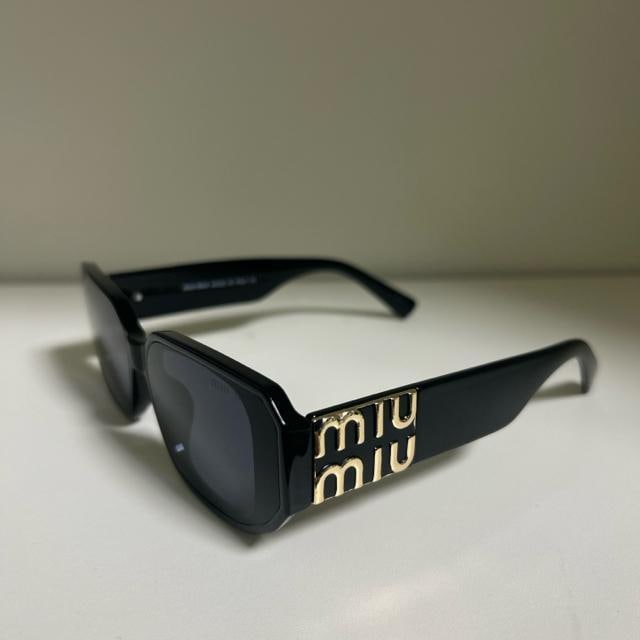 miumiu TOX   uh 