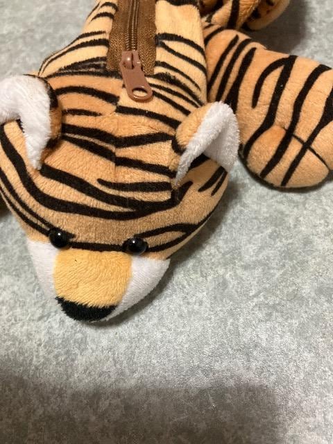 ʂ    