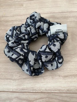 Dior fBI[ wAS VV 1