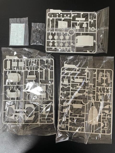 1/35Tiger IE^OƃL[x[Q82^vfZbg̔  zr[ 