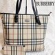 BURBERRY o[o[ PVC mo`FbN |[`t g[gobO