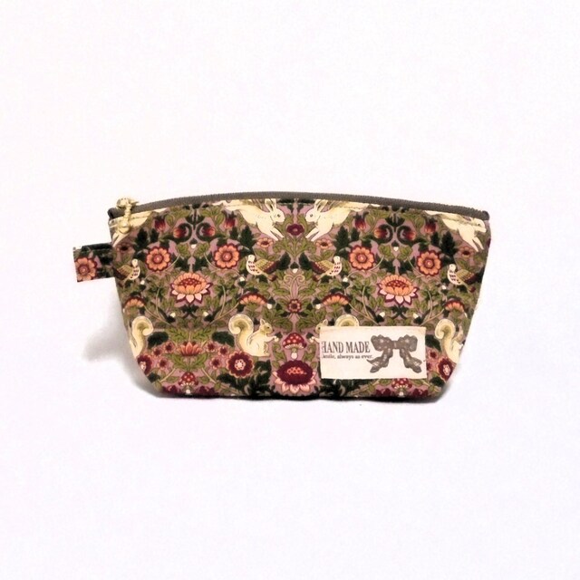 Antique Flowerforest animalssNnt@Xi[|[`   t@bV 