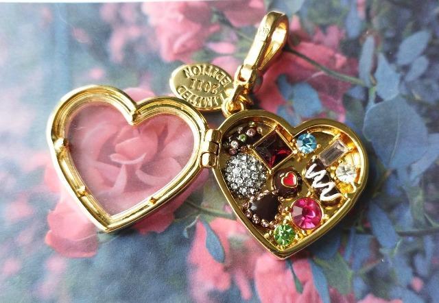 Juicy Couture Vintage Gold Scottie Logo Heart Rhinestones