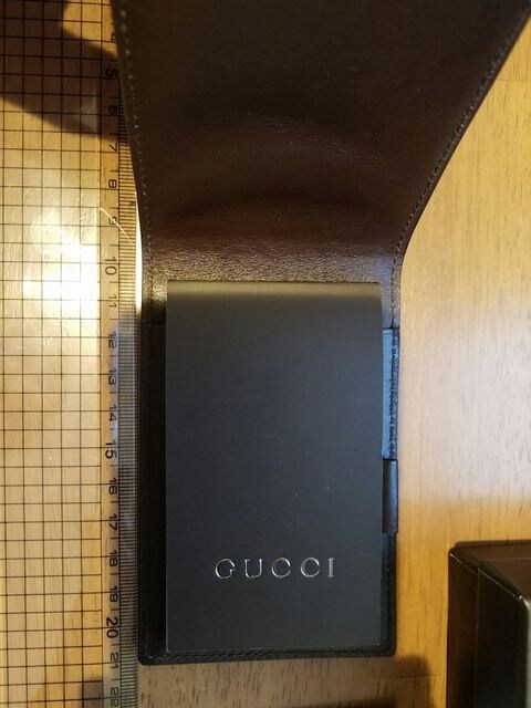 GUCCIU[p  uh 