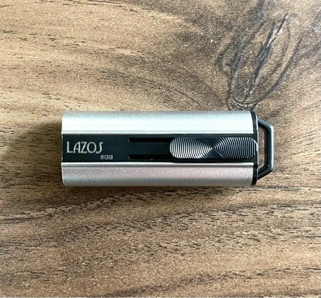 ݁IzIUSB[8GB  LAZOSuhI
