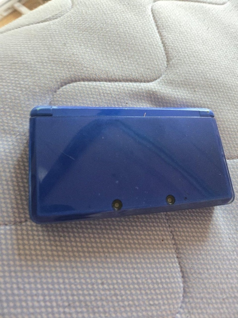 3DS{  Q[{/\tg 