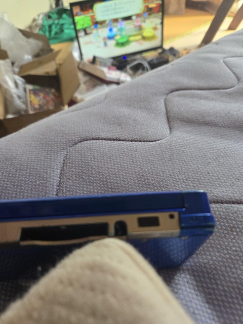 3DS{  Q[{/\tg 