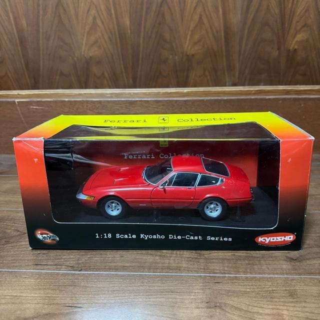 ŖWi  1/18 tF[ 365GTB/4 fCgi f69  zr[ 