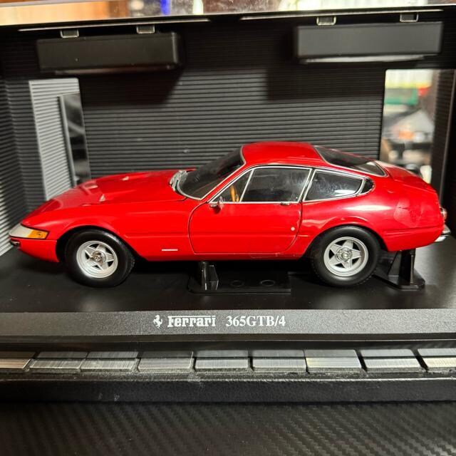 ŖWi  1/18 tF[ 365GTB/4 fCgi f69  zr[ 