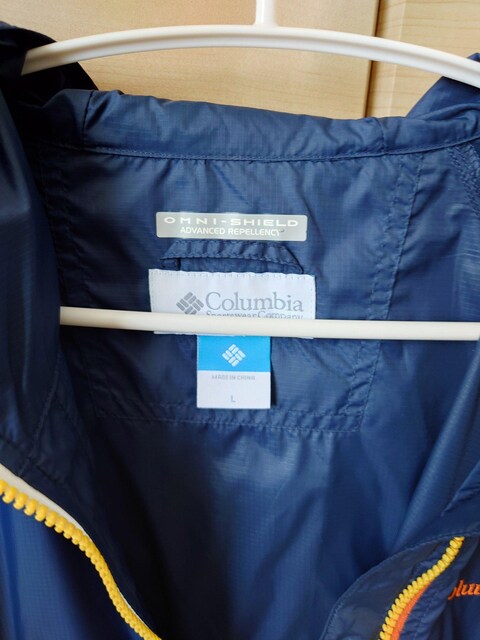 Columbia@lCr[  uh 
