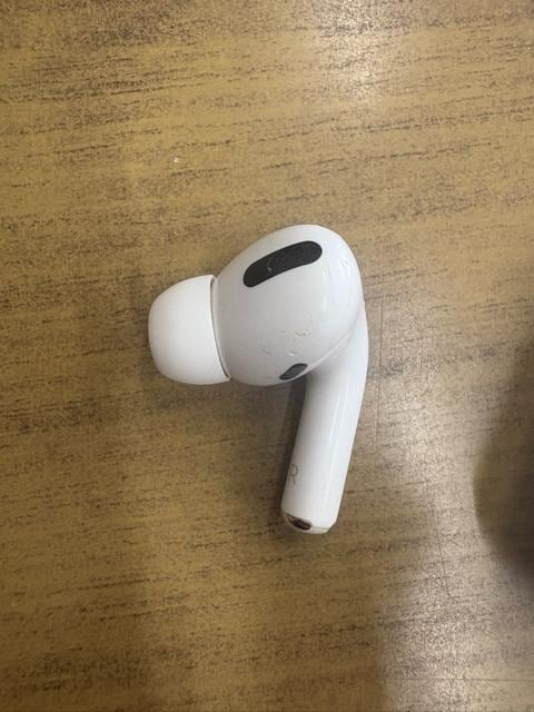 AirPods proꐢ  Ɠd/AV 