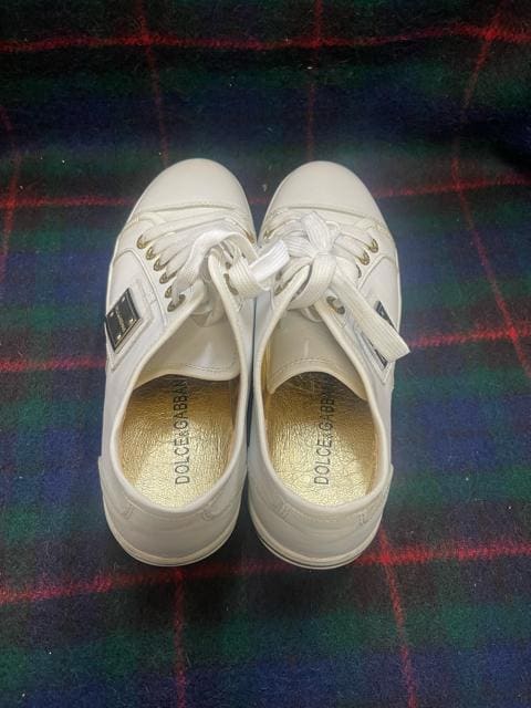 h`F&Kbo[i Xj[J[@hKo@Dolce & Gabbana zCg  uh 
