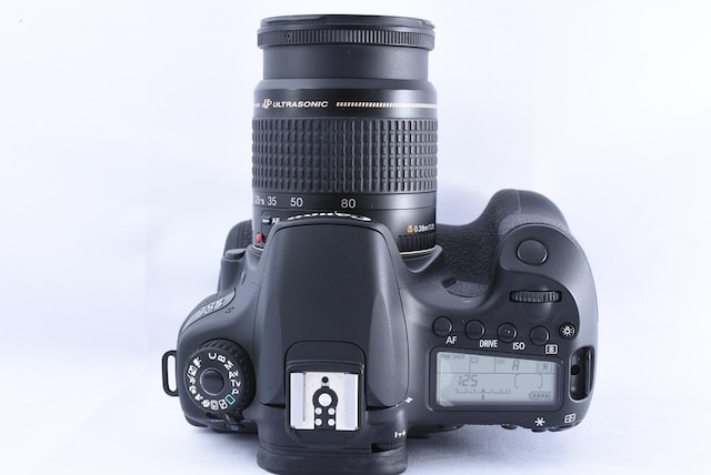 i Canon EOS 60D Y obe[Obv t LENS EF 28-80mm f3.5-5.6 V   Ɠd/AV 