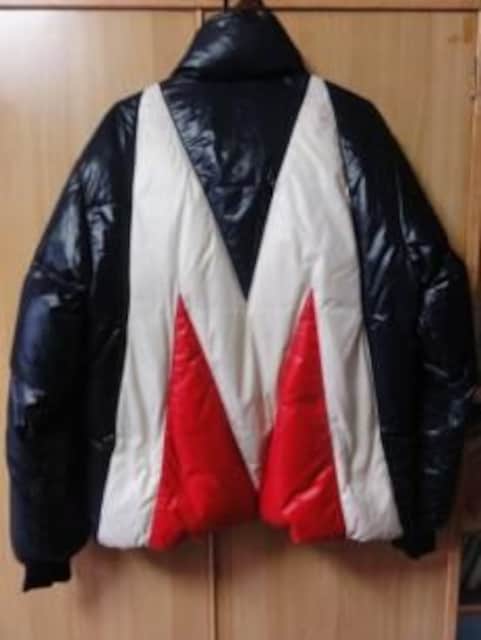 {Kiybp[WpMONCLER/N[@WPbg//o[Vu  uh 