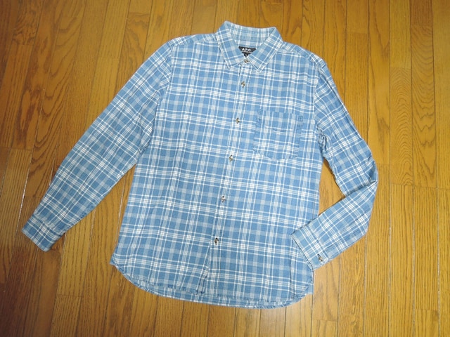 A.P.C. A[y[Z[ `FbNVc XS n  Vc  uh 
