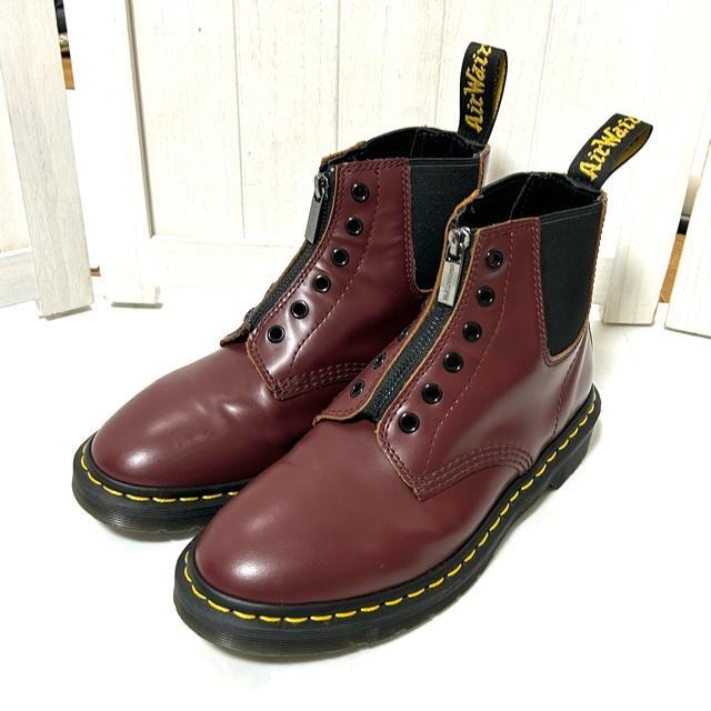i Dr.Martens tgWbv TChSAu[c UK6  t@bV 