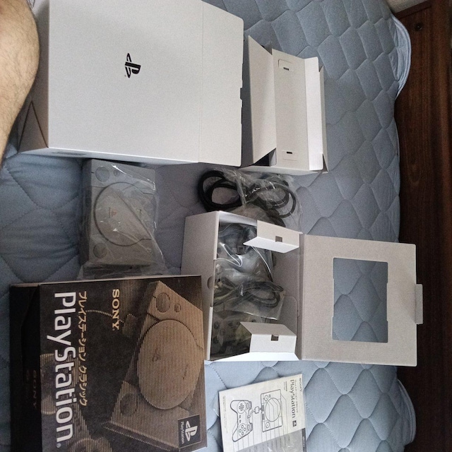 SONY PlayStation Classic {  Q[{/\tg 