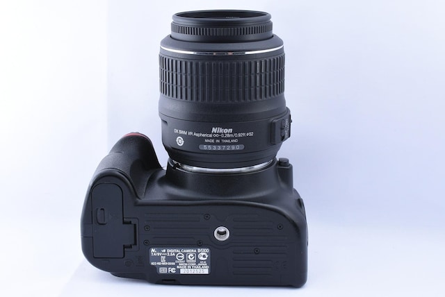 Nikon D5100 U␳tYZbg AF-S DX NIKKOR 18-55mm f3.5-5.6G VR  Ɠd/AV 