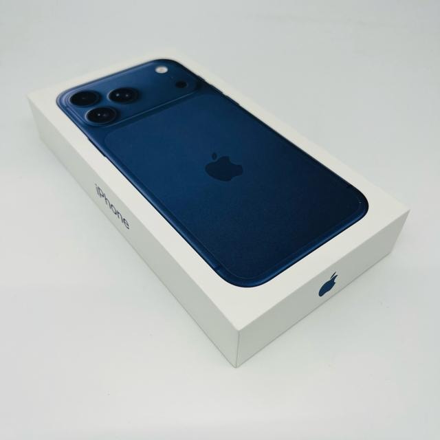 J iPhone 17 Pro Max 512 GB SIMt[ {  Ɠd/AV 