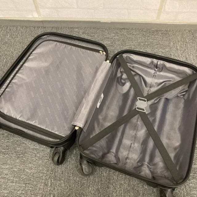  AMERICAN TOURISTER X[cP[X  jt@bV 