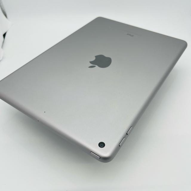 A dr90% iPad 5 5 32 GB Wi-Fi OC@{  PC{/Ӌ@ 