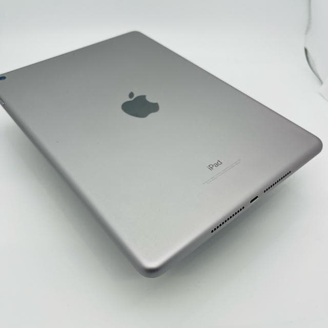 A dr90% iPad 5 5 32 GB Wi-Fi OC@{  PC{/Ӌ@ 