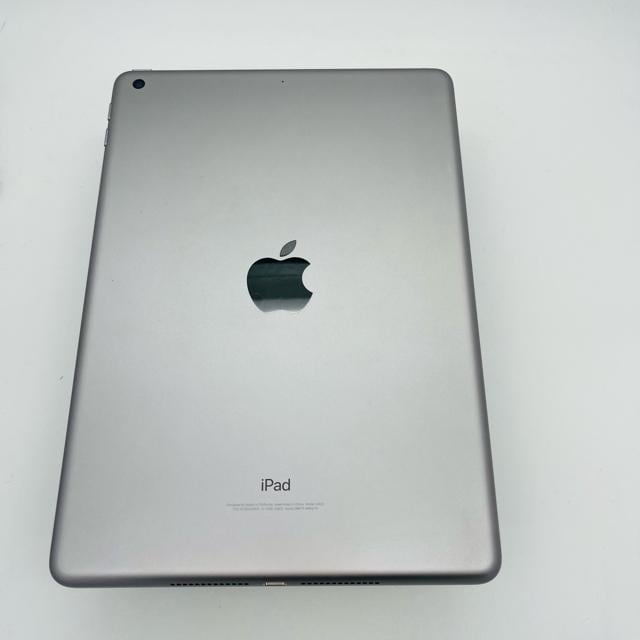A dr90% iPad 5 5 32 GB Wi-Fi OC@{  PC{/Ӌ@ 